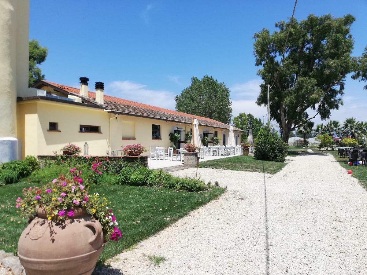 Agriturismo Le Folaghe Terracina Buitenkant foto