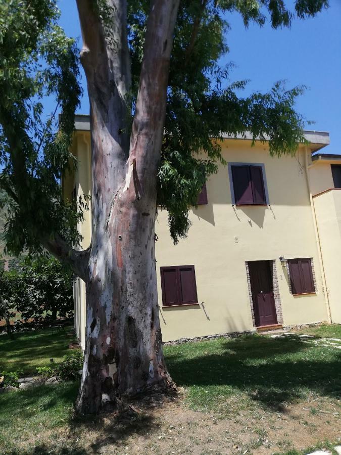 Agriturismo Le Folaghe Terracina Buitenkant foto
